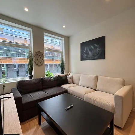 Beautiful 2 Bedroom In Sentrum Lägenhet