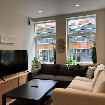 Lägenhet Beautiful 2 Bedroom In Sentrum